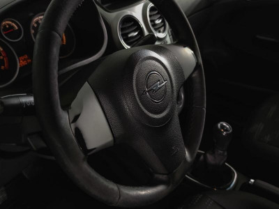 Opel Corsa 1.2 MT (85 л. с.)
