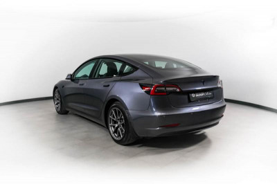 Tesla Model 3 258 кВТ (351 л.с.) полный привод, АКПП