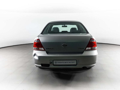 Nissan Almera Classic 1.6 MT (107 л. с.)