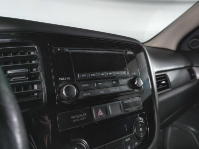 Mitsubishi Outlander 2.0 CVT (146 л. с.)
