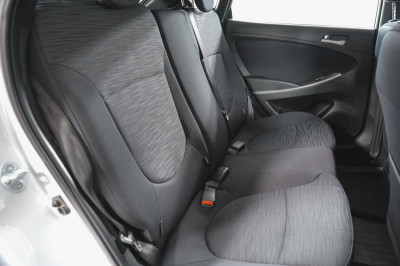 Hyundai Solaris Хетчбек 1.6 AT (123 л. с.)