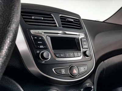 Hyundai Solaris 1.4 MT (107 л. с.)