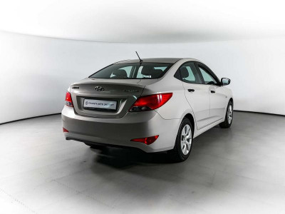 Hyundai Solaris 1.4 MT (107 л. с.)
