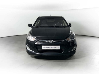Hyundai Solaris 1.4 MT (107 л. с.)