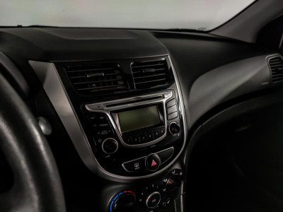 Hyundai Solaris 1.6 AT (123 л. с.)