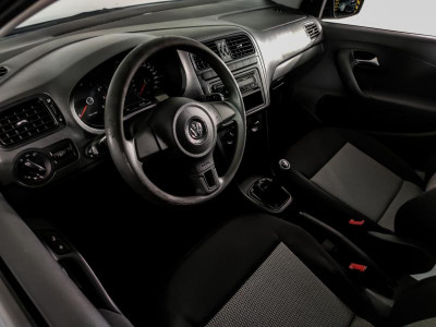 Volkswagen Polo 1.6 MT (105 л. с.)