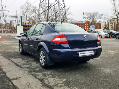 Renault Megane 1.6 MT (115 л. с.)