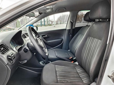 Volkswagen Polo 1.6 MT (105 л. с.)